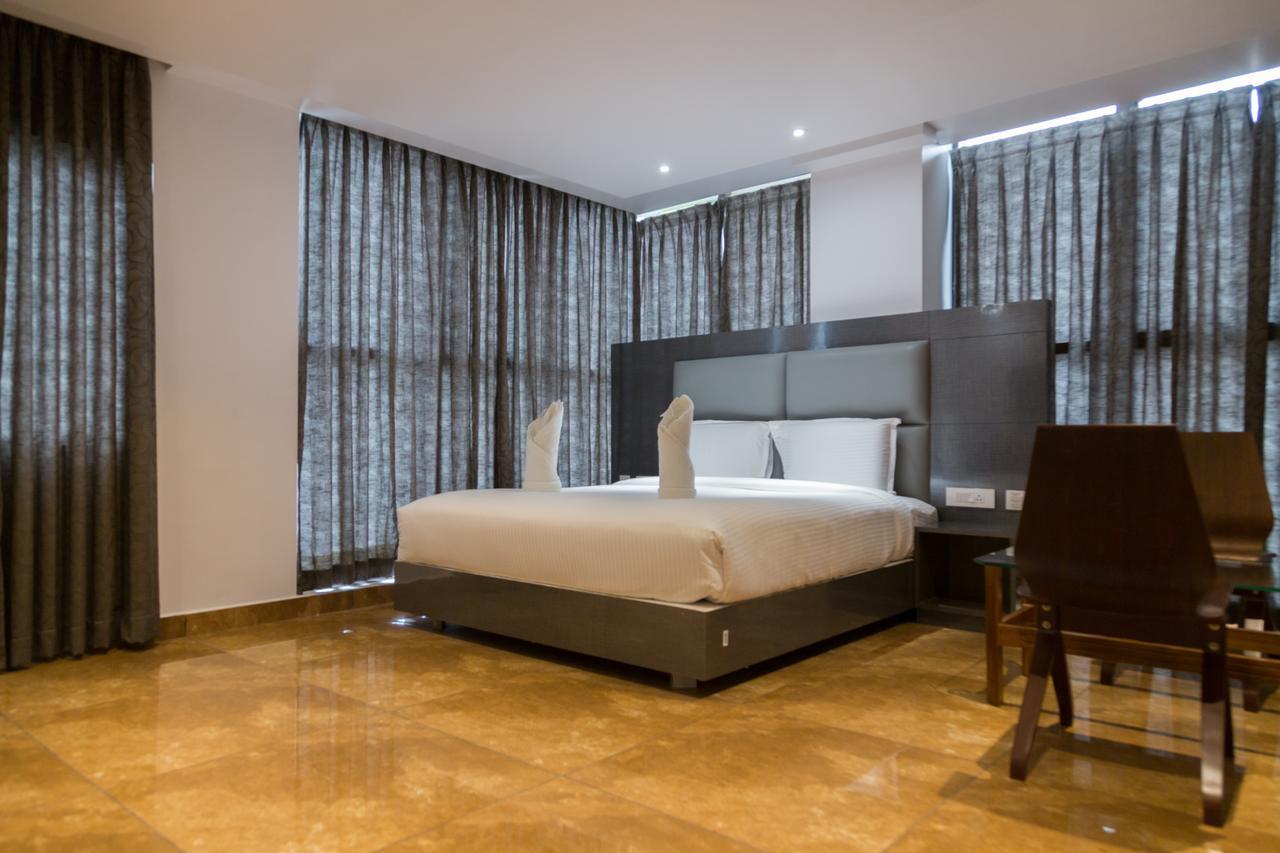Hotel Hills Tirupattur Tiruppatur Kültér fotó