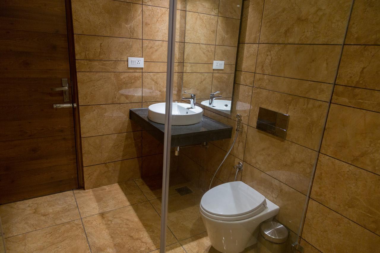 Hotel Hills Tirupattur Tiruppatur Kültér fotó